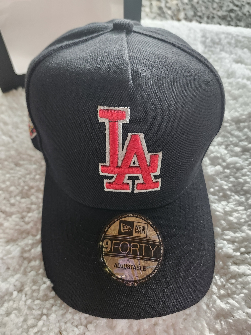 New Era Kids Black LA Dodgers 9FORTY Snapback Cap with Pink Undervisor